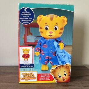 Daniel Tiger's Neighborhood Good Night Daniel Tiger 7-inch tall Figure NWT